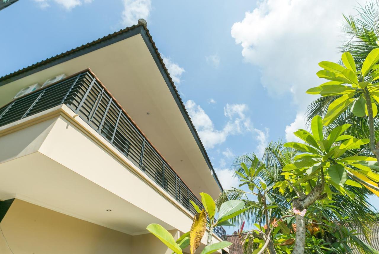 Melody Guest House Jimbaran Екстериор снимка