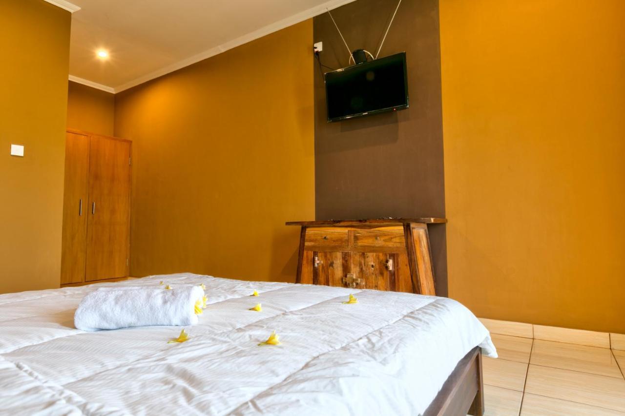 Melody Guest House Jimbaran Екстериор снимка