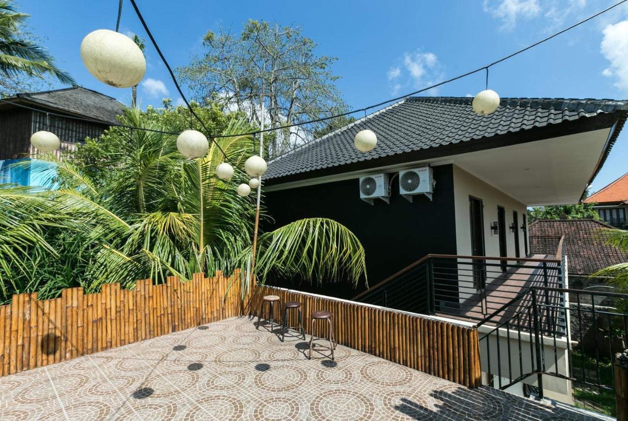 Melody Guest House Jimbaran Екстериор снимка